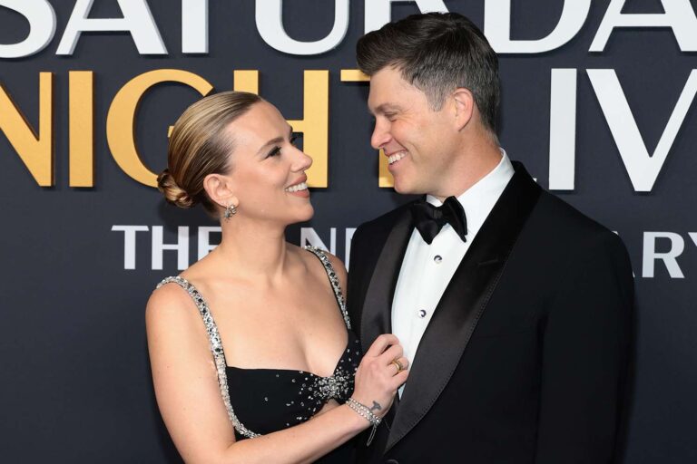 Scarlett-Johansson-and-Colin-Jost-